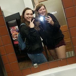 Meet your Posher, Kylee